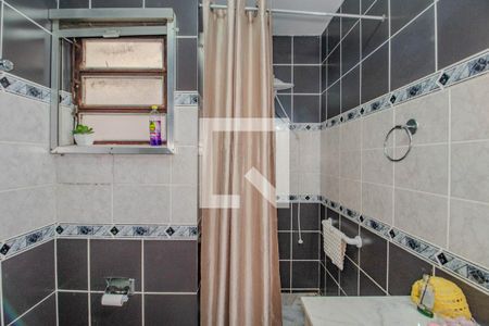 Banheiro de casa para alugar com 3 quartos, 190m² em Boa Vista, Porto Alegre