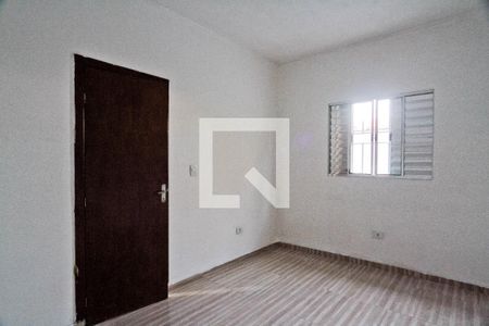 Quarto de casa para alugar com 1 quarto, 50m² em Parque Peruche, São Paulo