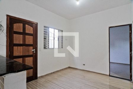 Sala de casa para alugar com 1 quarto, 50m² em Parque Peruche, São Paulo