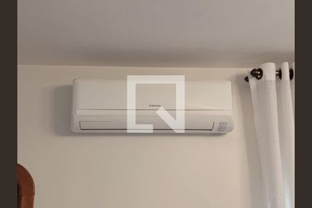 Sala de apartamento à venda com 4 quartos, 224m² em Vila Madalena, São Paulo