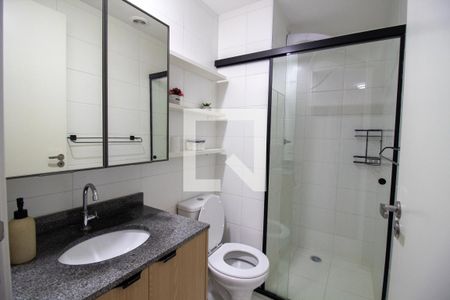 Banheiro de apartamento para alugar com 1 quarto, 34m² em Butantã, São Paulo