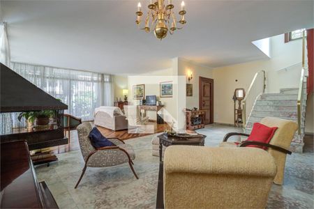 Casa à venda com 5 quartos, 341m² em Chácara Santo Antônio (Zona Sul), São Paulo