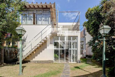 Casa à venda com 5 quartos, 341m² em Chácara Santo Antônio (Zona Sul), São Paulo