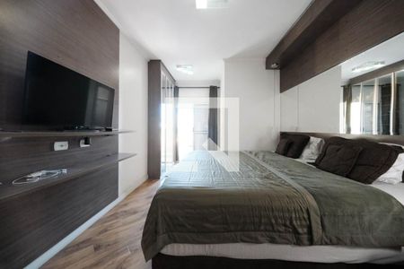 Suíte de casa à venda com 3 quartos, 100m² em Parque Paineiras, São Paulo