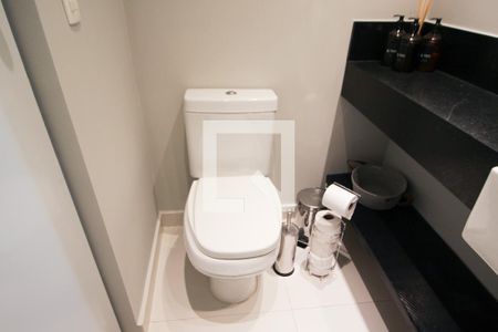 Banheiro de kitnet/studio para alugar com 1 quarto, 30m² em Vila Olímpia, São Paulo