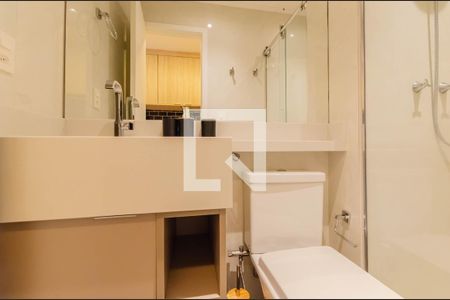 Banheiro de kitnet/studio para alugar com 1 quarto, 24m² em Vila Mariana, São Paulo