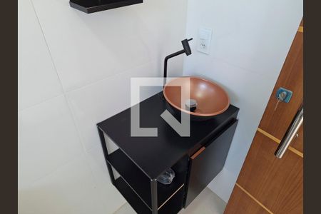 Banheiro de casa para alugar com 2 quartos, 70m² em Vila Nova Cachoeirinha, São Paulo