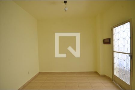 Sala de casa para alugar com 2 quartos, 45m² em Campo Grande, Rio de Janeiro