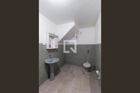 Banheiro Social 2 de casa à venda com 8 quartos, 470m² em Santa Maria, Osasco