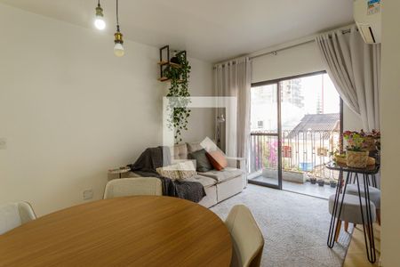 Sala de apartamento à venda com 2 quartos, 64m² em Vila Olímpia, São Paulo