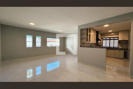 Sala de casa à venda com 4 quartos, 237m² em Jardim Campos Elisios, Jundiaí