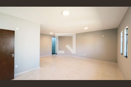 Sala de casa à venda com 4 quartos, 237m² em Jardim Campos Elisios, Jundiaí