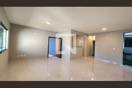 Sala de casa à venda com 4 quartos, 237m² em Jardim Campos Elisios, Jundiaí