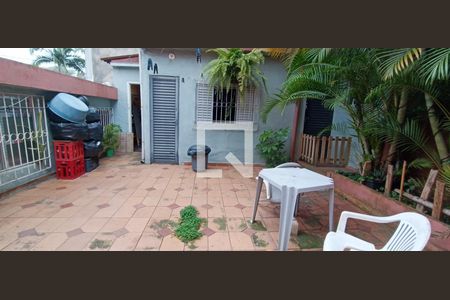 Quintal de casa à venda com 3 quartos, 140m² em Vila Sonia, São Paulo