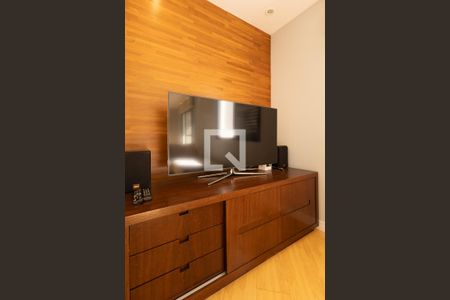 Sala de estar de apartamento para alugar com 2 quartos, 85m² em Campo Belo, São Paulo