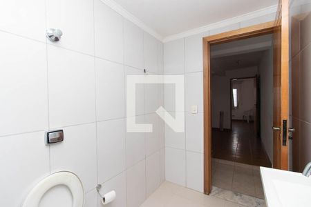 Banheiro 1 de casa à venda com 5 quartos, 214m² em Vila Germinal, São Paulo