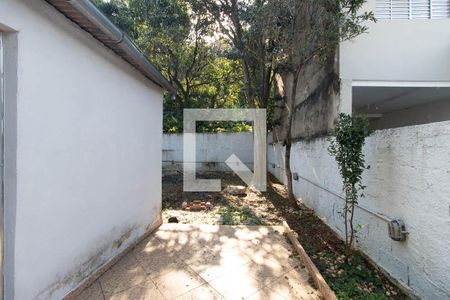 Quintal de casa à venda com 5 quartos, 214m² em Vila Germinal, São Paulo
