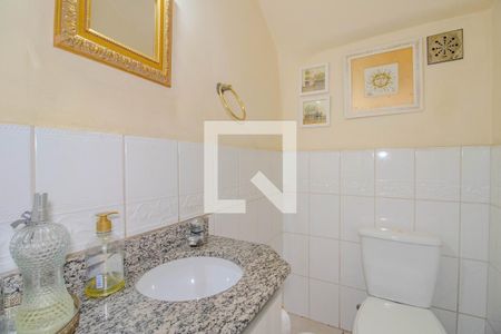 Lavabo de casa à venda com 2 quartos, 173m² em Vila Ipiranga, Porto Alegre