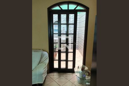 Casa à venda com 3 quartos, 215m² em Parque das Nações, Santo André