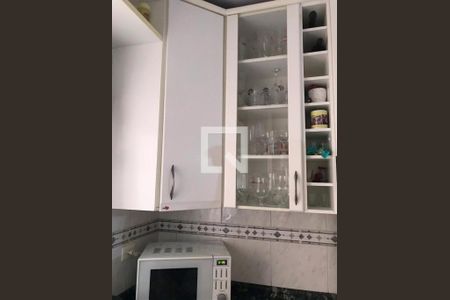 Casa à venda com 3 quartos, 215m² em Parque das Nações, Santo André