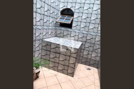 Casa à venda com 3 quartos, 215m² em Parque das Nações, Santo André
