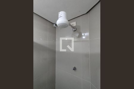 Banheiro de apartamento à venda com 2 quartos, 33m² em Vila Água Funda, São Paulo