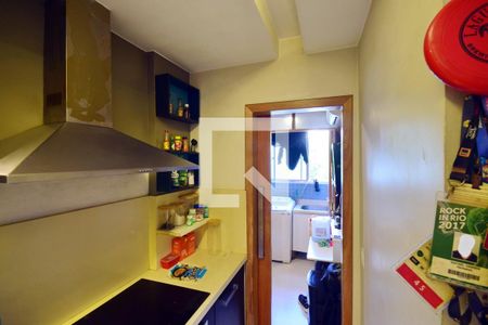 Cozinha de apartamento à venda com 2 quartos, 70m² em Barra da Tijuca, Rio de Janeiro