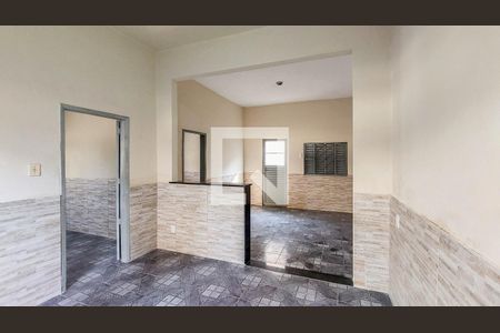 Sala de casa para alugar com 2 quartos, 300m² em Centro, Mesquita