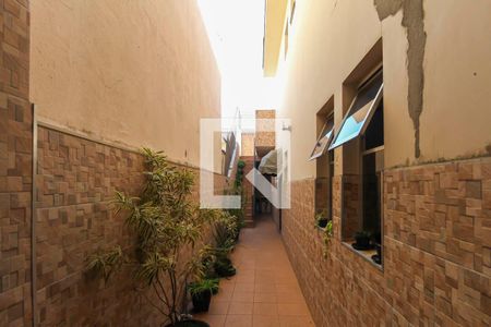 Corredor de casa à venda com 3 quartos, 240m² em Vila Ema, São Paulo
