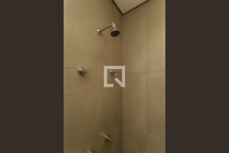 Banheiro de kitnet/studio à venda com 1 quarto, 26m² em Vila Olímpia, São Paulo