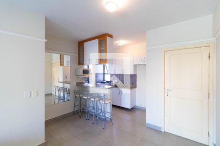 Sala de apartamento para alugar com 1 quarto, 42m² em Cambuí, Campinas
