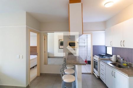 Cozinha de apartamento para alugar com 1 quarto, 42m² em Cambuí, Campinas
