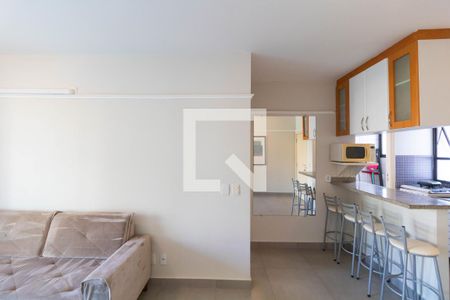 Sala de apartamento para alugar com 1 quarto, 42m² em Cambuí, Campinas