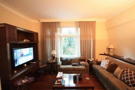 Casa à venda com 5 quartos, 314m² em Butantã, São Paulo