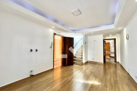 Sala de casa à venda com 3 quartos, 112m² em Planalto Paulista, São Paulo