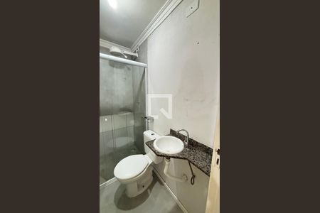 Banheiro de apartamento para alugar com 2 quartos, 43m² em Vila Príncipe de Gales, Santo André