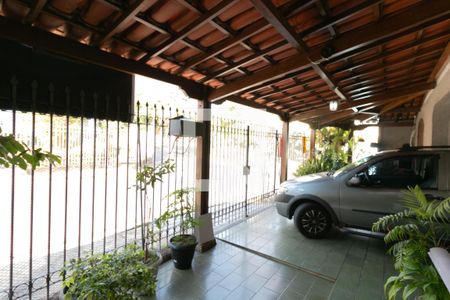 Garagem de casa à venda com 5 quartos, 300m² em Alípio de Melo, Belo Horizonte