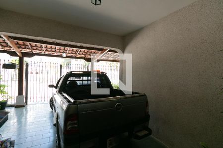 Garagem de casa à venda com 5 quartos, 300m² em Alípio de Melo, Belo Horizonte