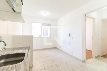 Sala/Cozinha de apartamento para alugar com 2 quartos, 42m² em Colônia (zona Leste), São Paulo