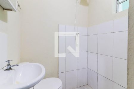 Banheiro 2 de casa para alugar com 1 quarto, 38m² em Jardim Sarah, São Paulo