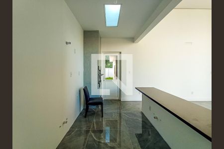 Cozinha de casa de condomínio à venda com 3 quartos, 111m² em Chapéu do Sol, Porto Alegre