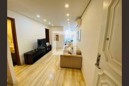 Apartamento à venda com 2 quartos, 60m² em Copacabana, Rio de Janeiro