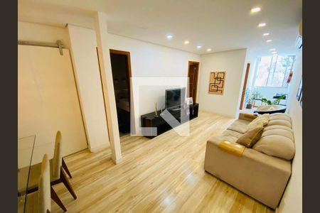 Apartamento à venda com 2 quartos, 60m² em Copacabana, Rio de Janeiro