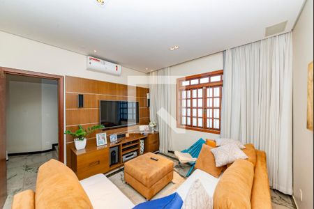 Sala 3 de casa à venda com 3 quartos, 500m² em Salgado Filho, Belo Horizonte