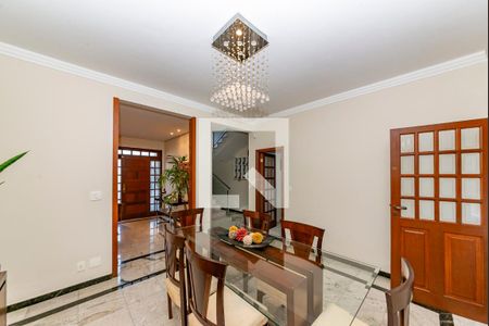 Sala 2 de casa à venda com 3 quartos, 500m² em Salgado Filho, Belo Horizonte