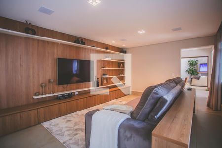 Sala de Tv de casa à venda com 4 quartos, 496m² em Planalto Paulista, São Paulo