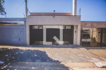 Fachada de casa à venda com 4 quartos, 496m² em Planalto Paulista, São Paulo