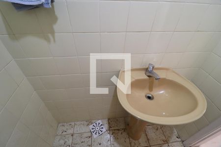 Lavabo de apartamento para alugar com 3 quartos, 130m² em Centro, Uberlândia