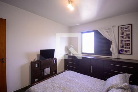 Quarto 1 de apartamento à venda com 3 quartos, 220m² em Cambuci, São Paulo