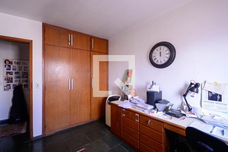 Quarto 2 de apartamento à venda com 3 quartos, 220m² em Cambuci, São Paulo